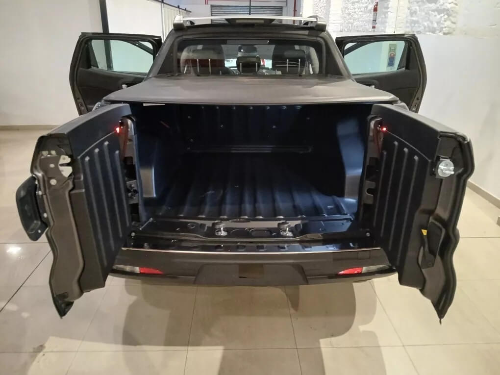 Fiat Toro Volcano_nov05_15