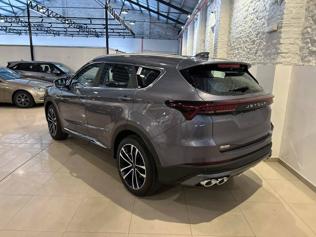 Jetour X70 Plus Luxury At_mar14_07