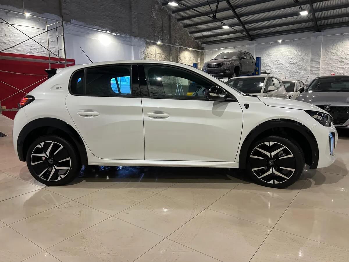 Peugeot 208 Turbo Gt_jul28_05