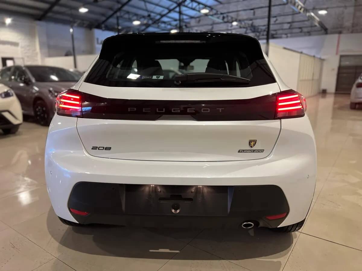 Peugeot 208 Turbo Gt_jul28_12