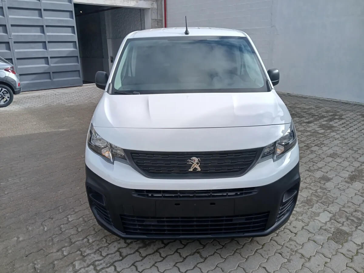 Peugeot E Partner K9 Electrica_jul11_08