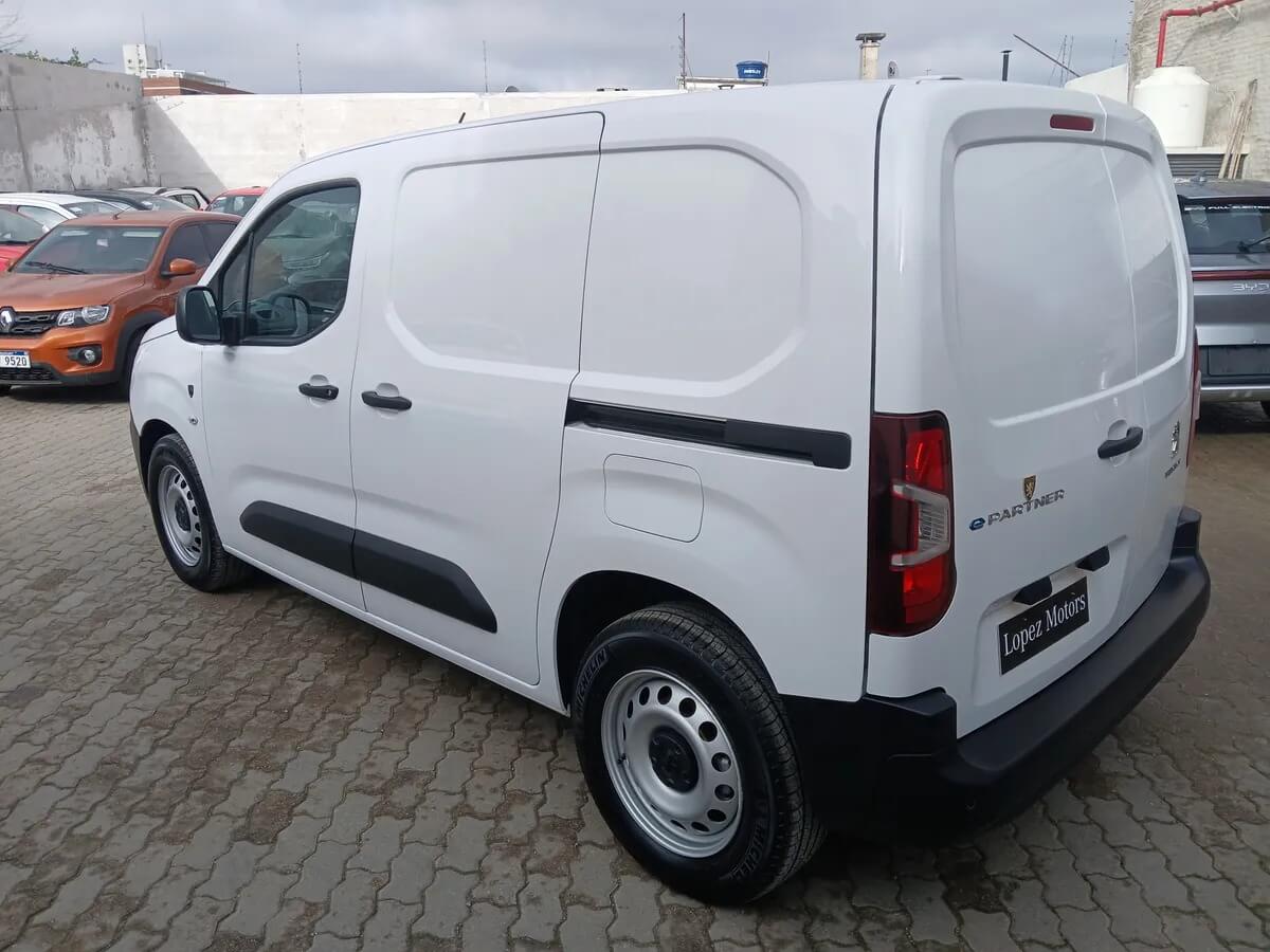 Peugeot E Partner K9 Electrica_jul11_12