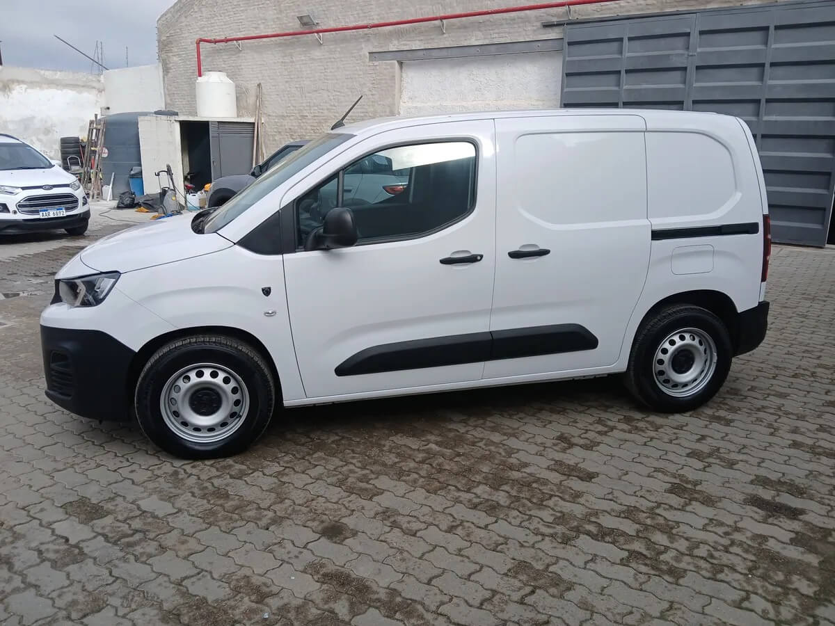 Peugeot E Partner K9 Electrica_jul11_16