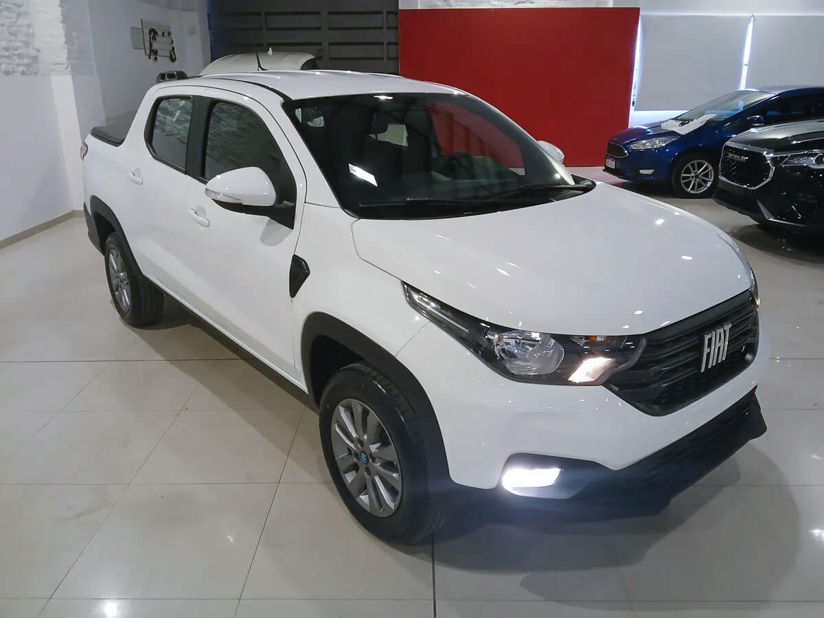 Fiat Strada Freedom Dc_ago7_02