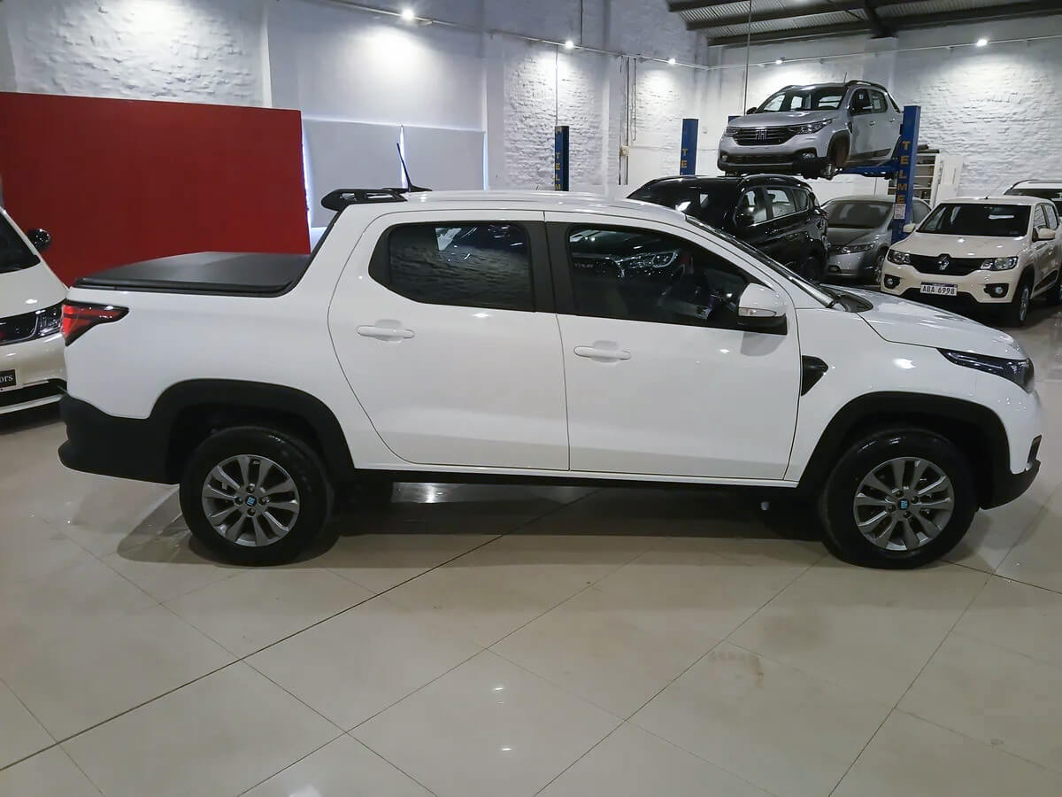 Fiat Strada Freedom Dc_ago7_03