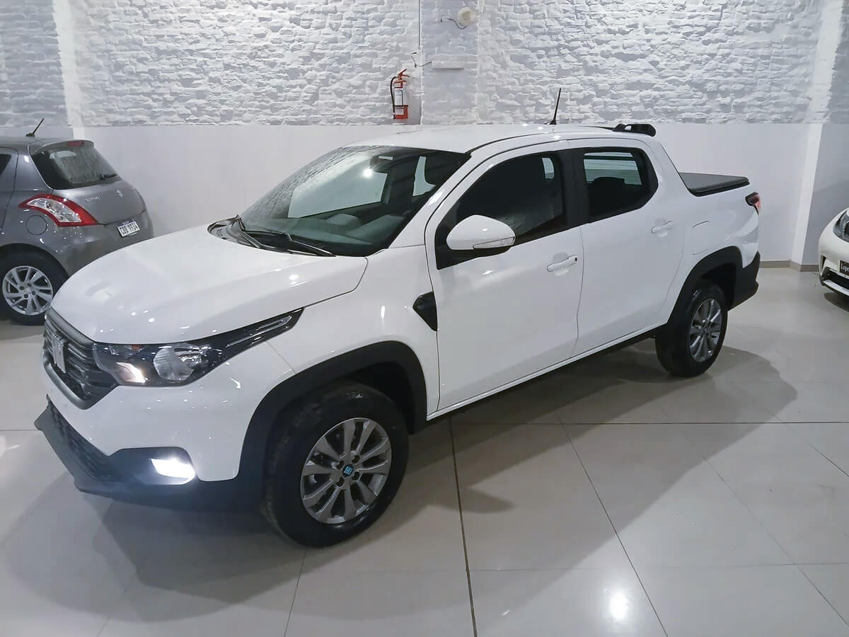 Fiat Strada Freedom Dc_ago7_10